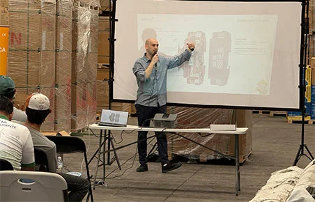 ”Pidä rakkaat suojassa sähköltä” Suntree järjesti perusteellisia teknisiä työpajoja kolmessa Meksikon kaupungissa